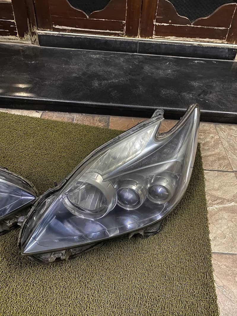 Prius Oem left side double ball light 0