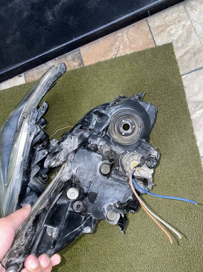 Prius Oem left side double ball light 4