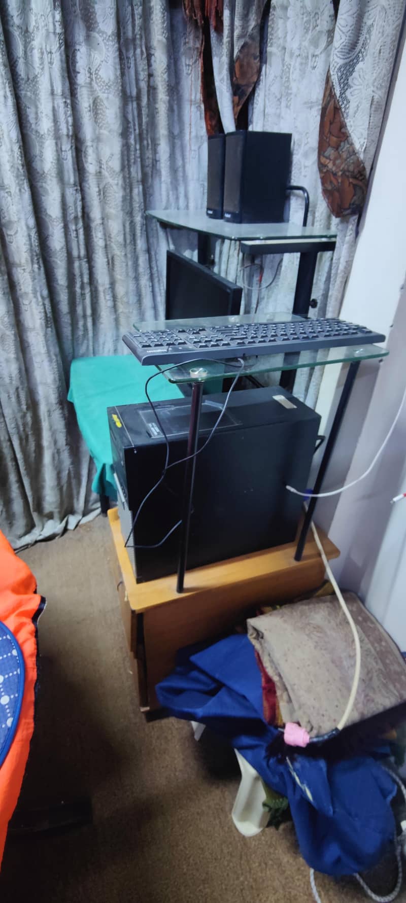 COMPUTER TROLLY ONLY 1