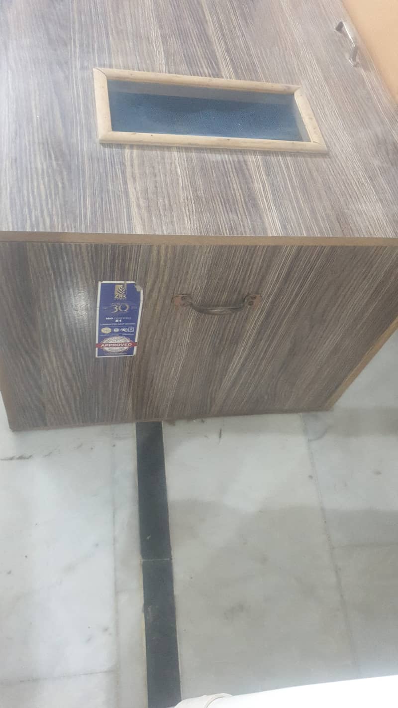 Brooder for Chicks/Hen 2