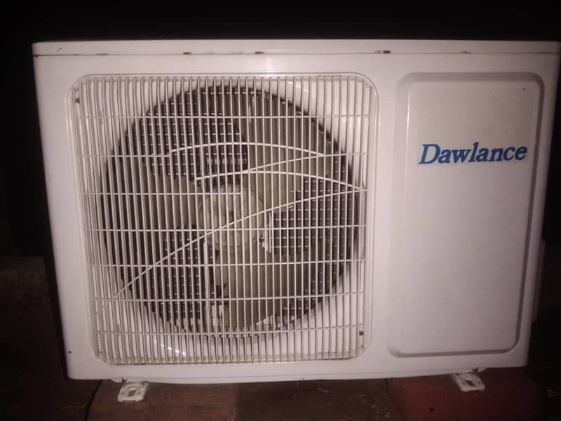 Dawlance Brand Split Ac 1
