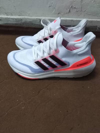 adidas Ultra Boost light