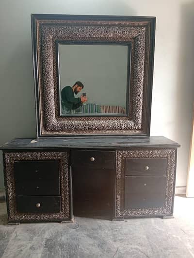 Only Dressing table