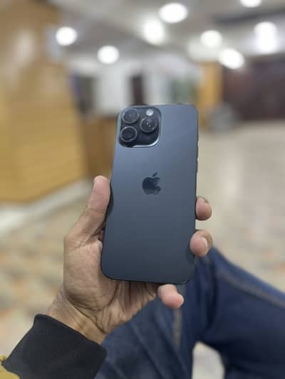 Iphone 16 pro max 512GB black Titanium Now available