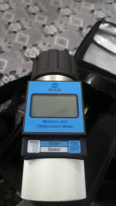 Grain moisture meter