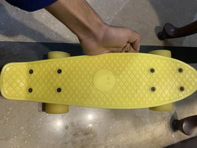 Beautiful skateboard in best condition for sale