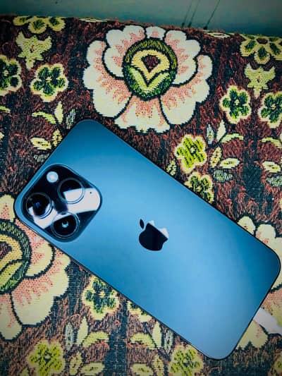 iphone 14 pro max factory unlocked  with box