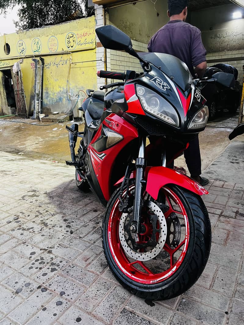 Yamaha YZF-R1 - Sports & Heavy Bikes - 1108661890
