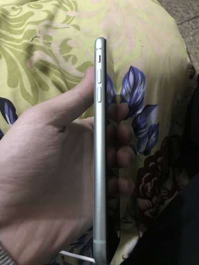 iPhone 11 jv  contect only whatapp 03185762911