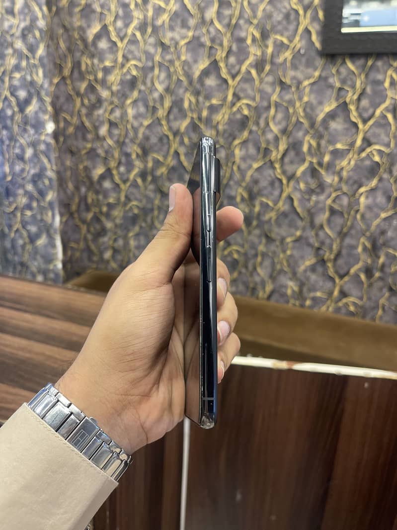 Google Pixel 8 pro 6