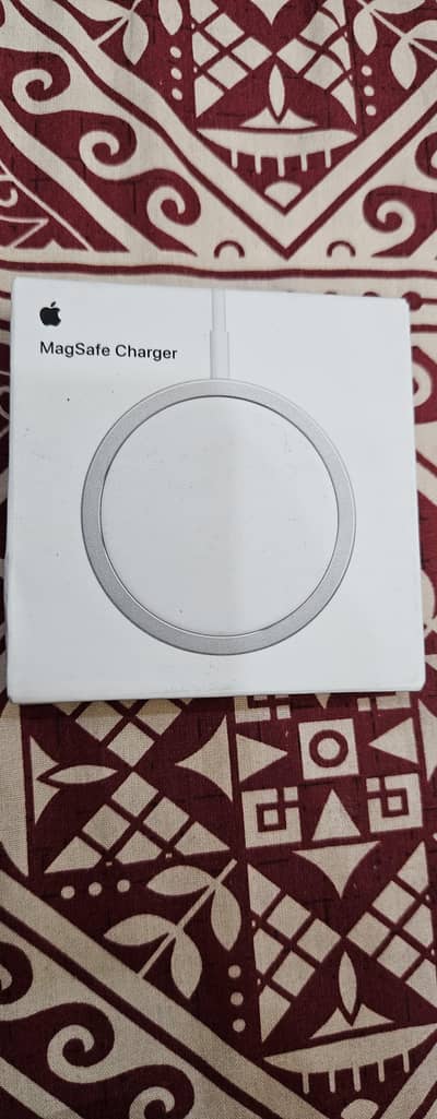 apple magsafe original bought from dubai