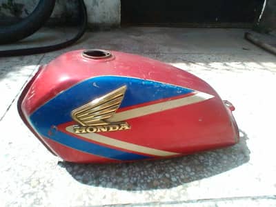 1992 model original fuel tanki