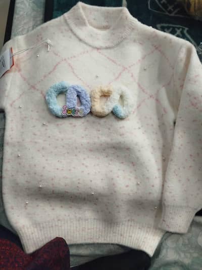 SUPERIOR QUIALITY SOFT SWEATER BRANDED