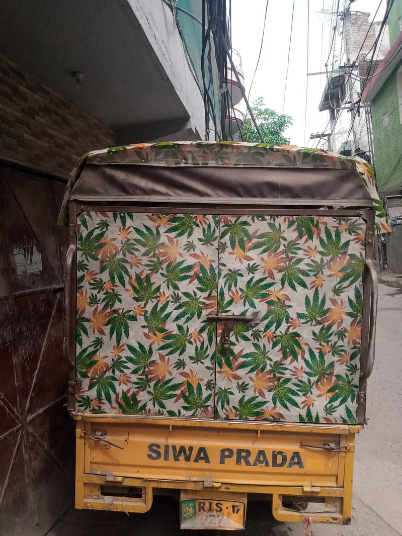 Siwa Prada rickshaw 200 cc iused in running condition urgent sale ...