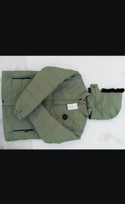 IMPORTED  JEAKETS   **    * With  movable  cap_