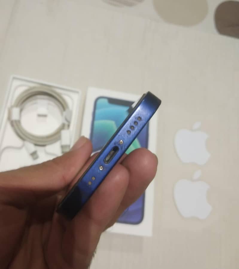 iPhone 12 mini 3