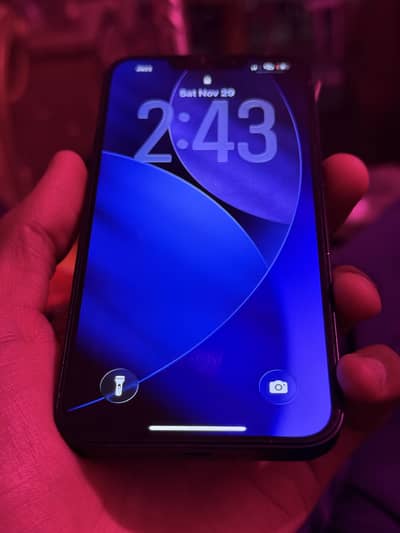 iPhone 13 jv . 99  health 10/9 condition Water pack . total geniun 128