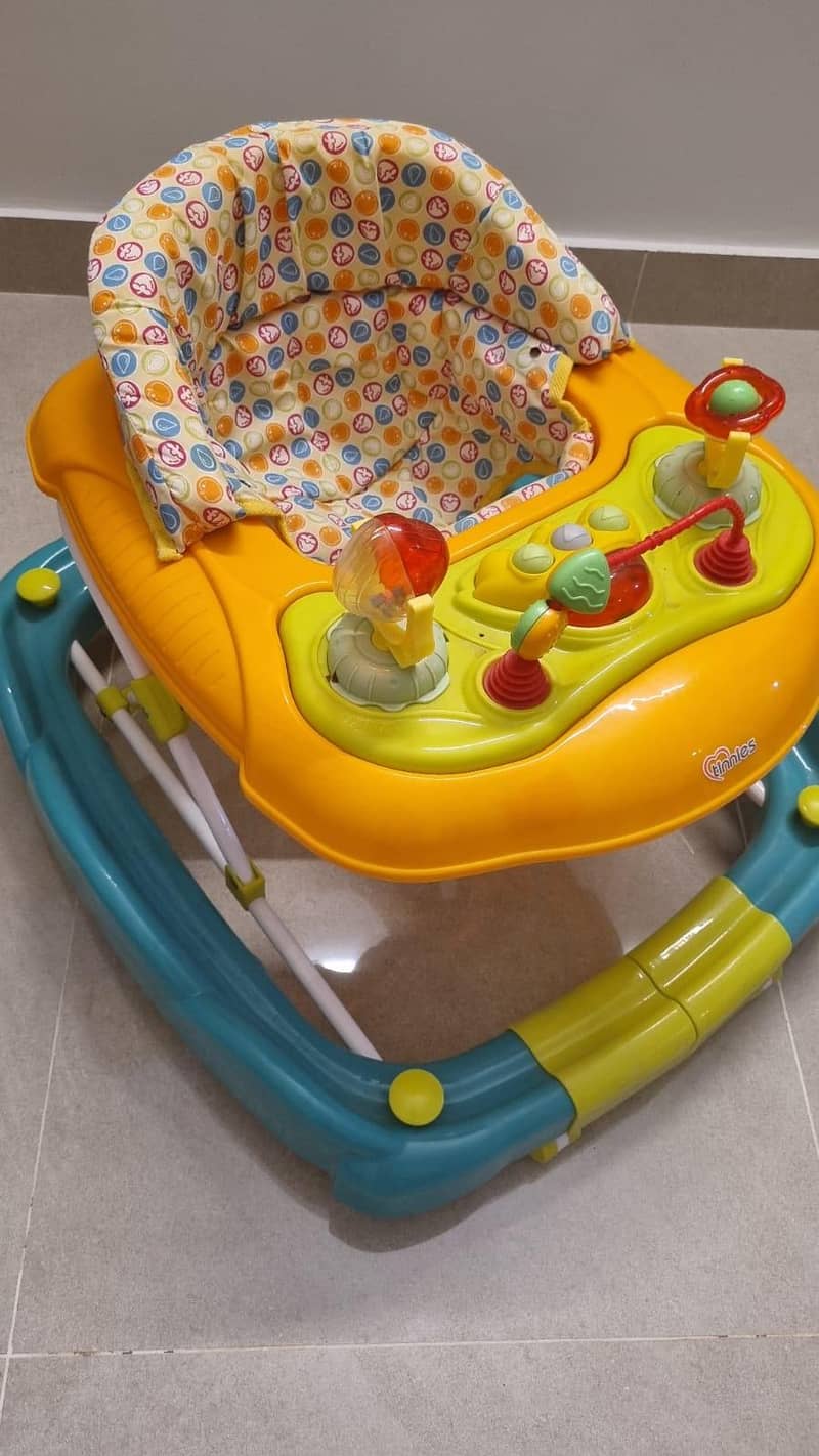 baby walker 1