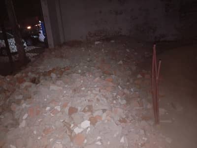 Cemented wall crushed material