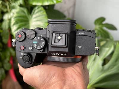 Sony a7iv just body 130k shutter count 10/10
