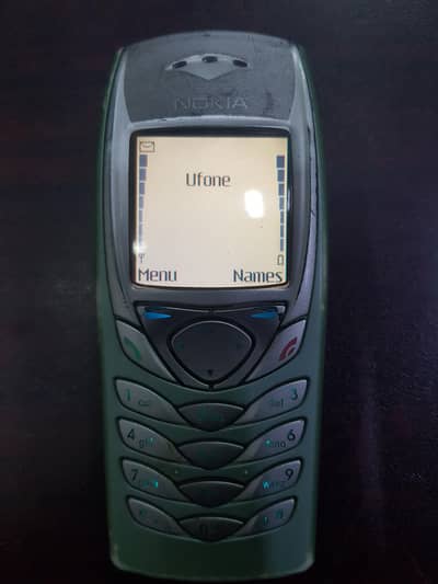 Nokia 6100 antique mobile