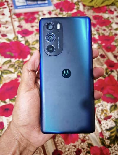 Motorola edge 30 pro