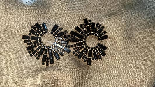 Beautiful fancy black earrings, perfect for party wear.
