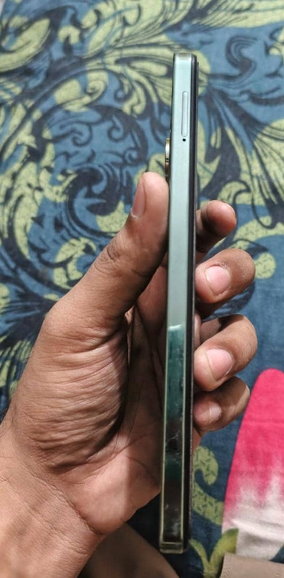 Tecno Spark 20 pro 2