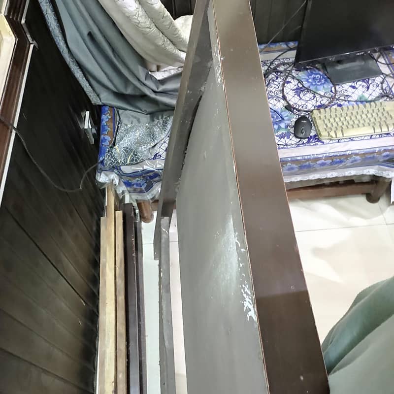 complete bed set (bed, side tables, dressing table) 3