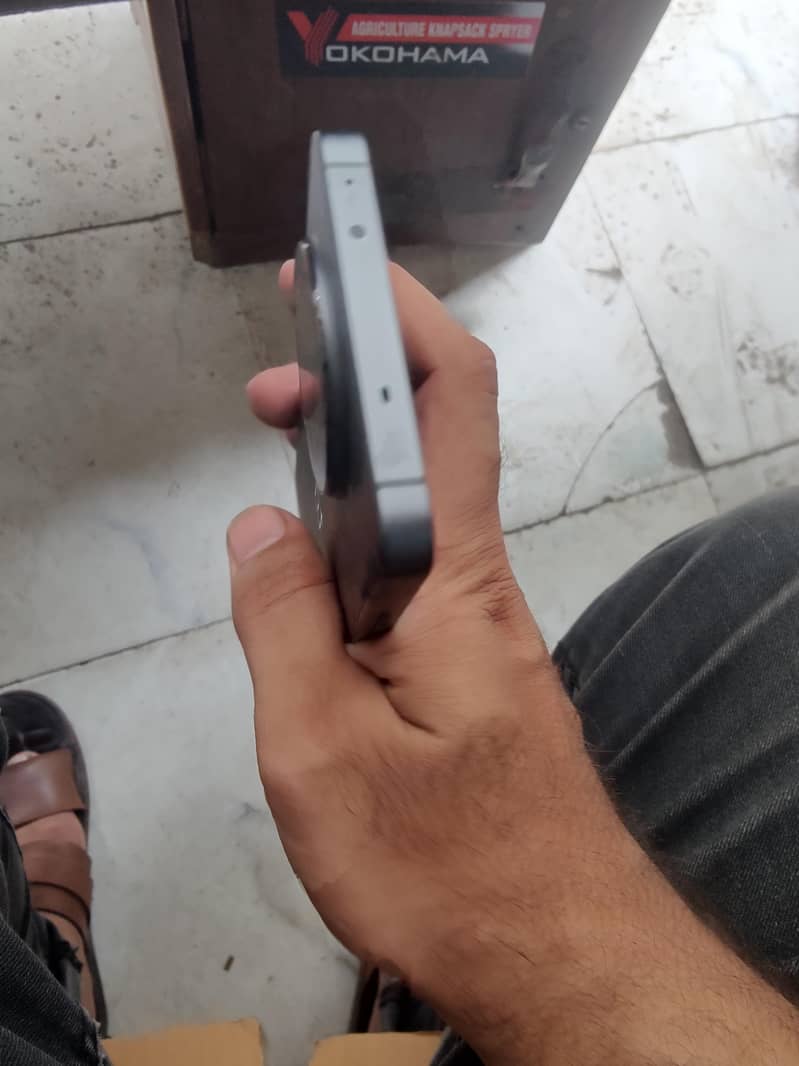 Oneplus Ace 5 4