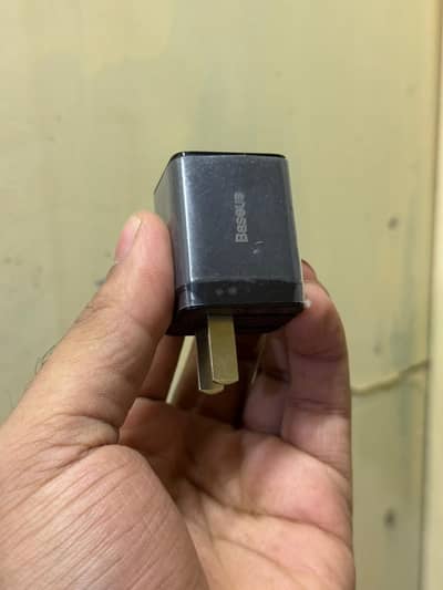 baseus adopter 30watt GaN technology