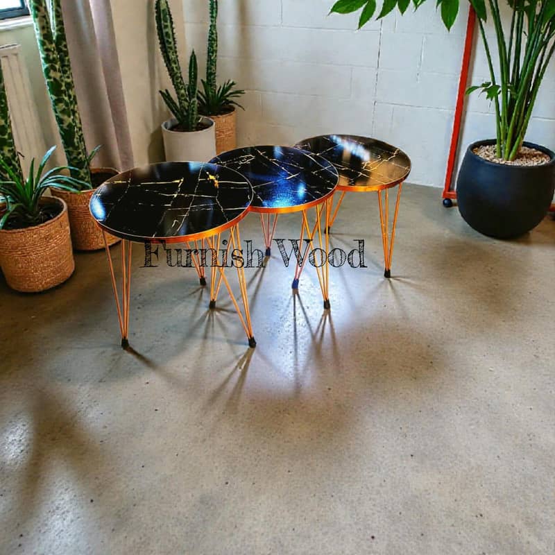 nesting table avaible 0