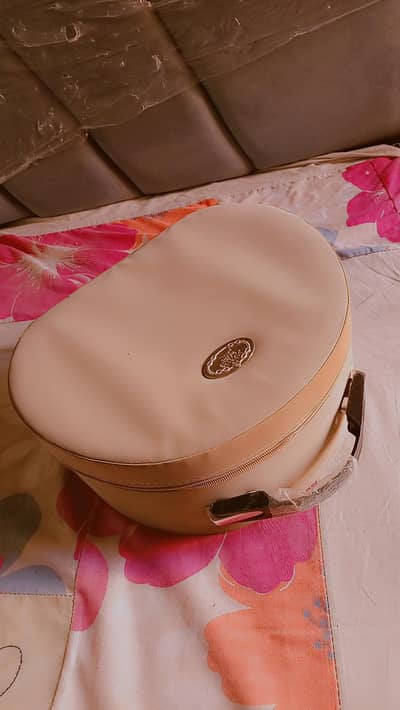 Selling makeup bag