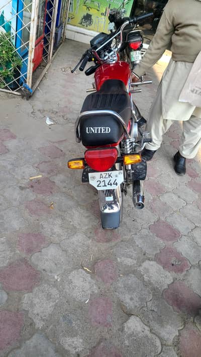 70 bike brand new condition 10/10