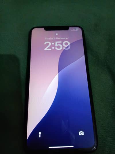 xs max 256GB one hand use battery 73 face