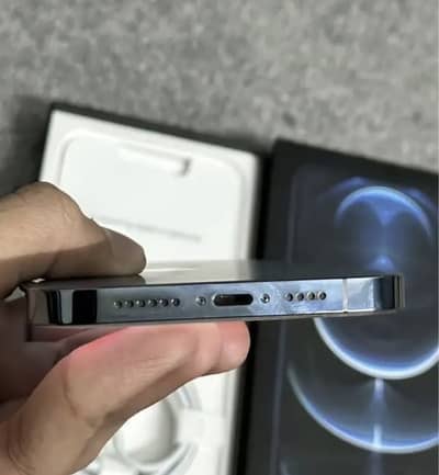 12 pro max pta approved 128gb waterpack 10/10 86bttry