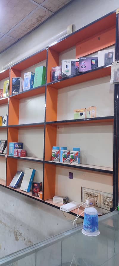 mobile shop showcase