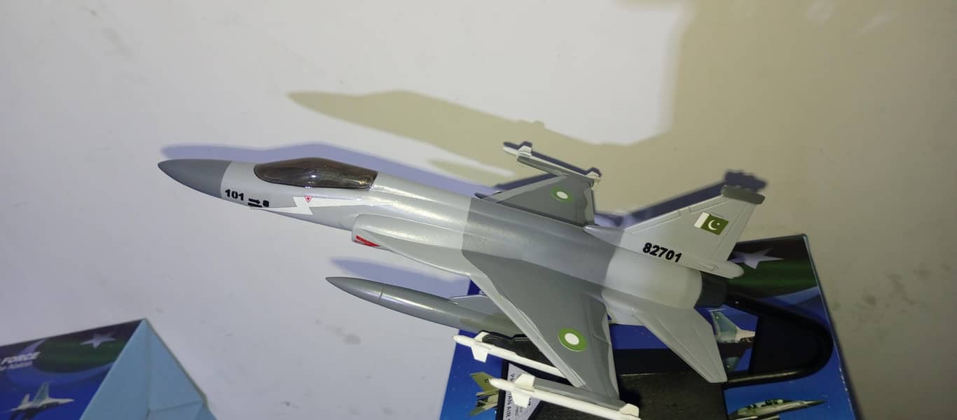 JF17 Thunder model 1