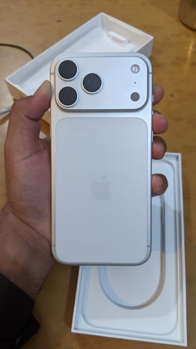 iPhone 17 pro max 256gb silver ESim + ESim