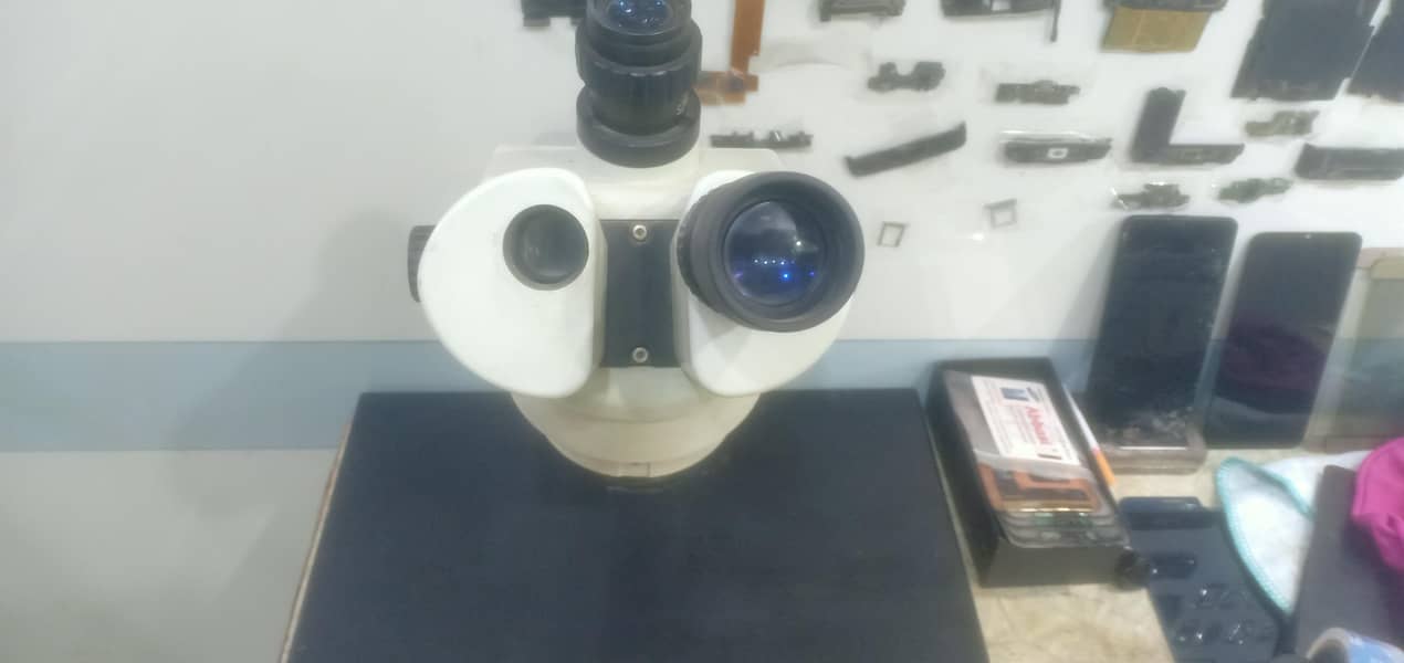 micro scope 0