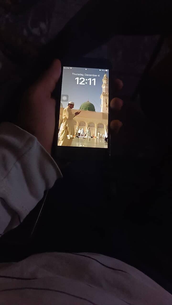 iphone 8 good condition 0