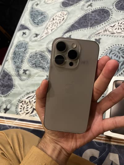 Iphone 15 pro with box and original cable