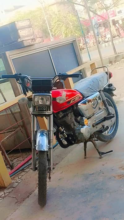 Honda CG. 125 silver Edition 2022