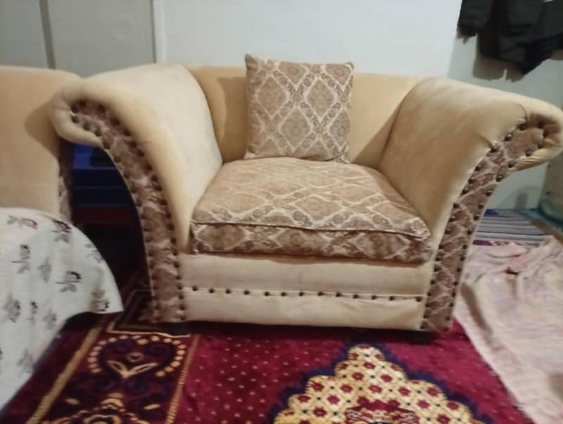 7 seater sofa set 0