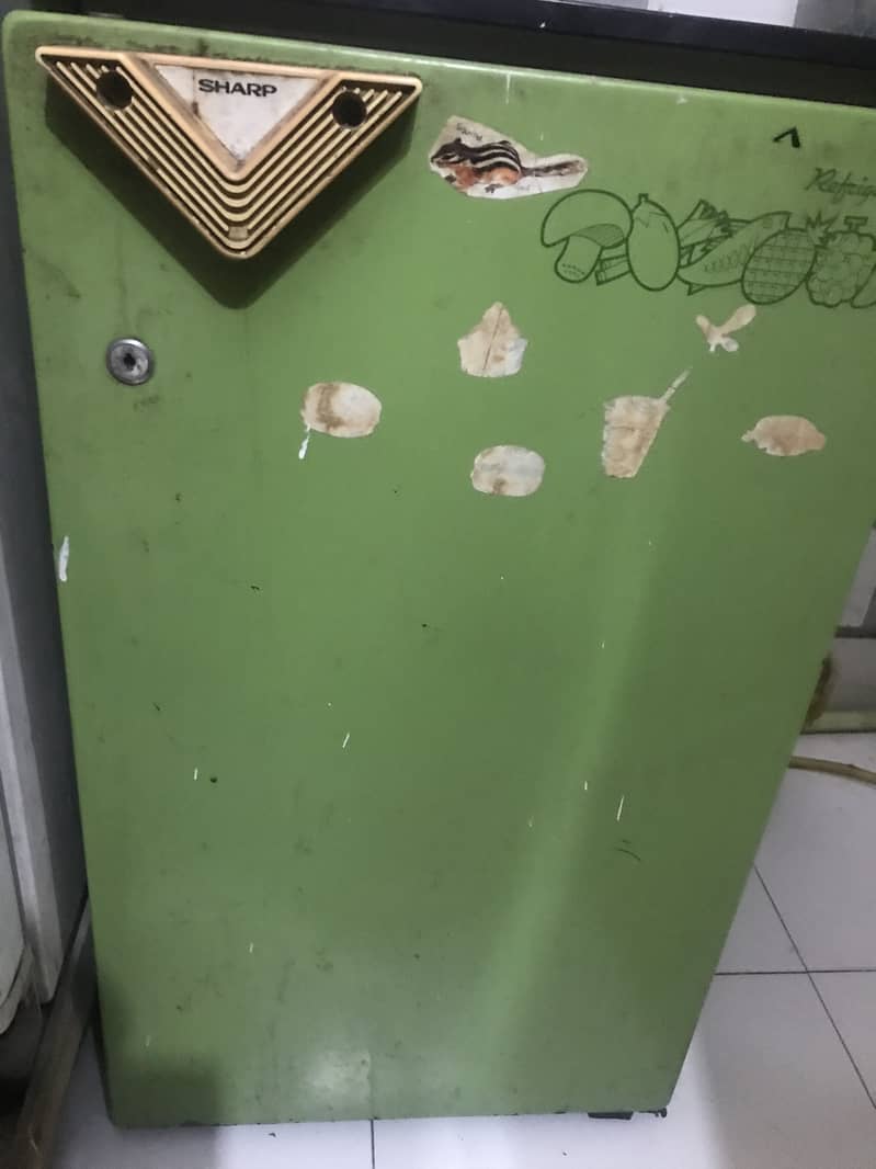 Sharp Refrigerator small size , 0