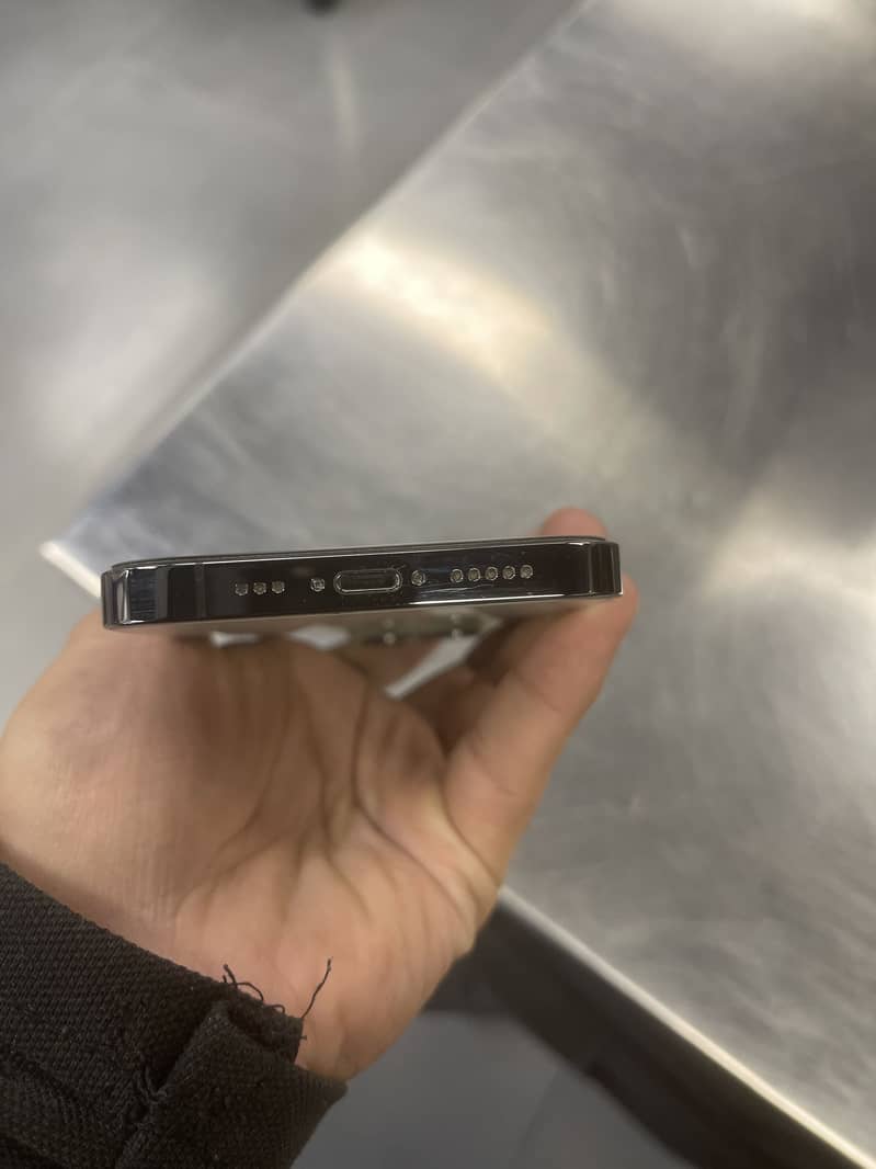 iPhone 13 Pro 3