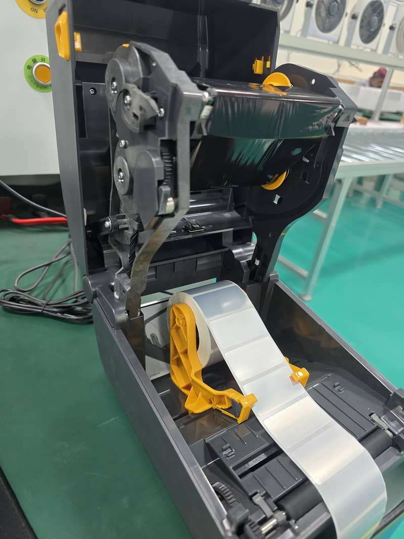 ZEBRA ZD220 Barcode Printer 0
