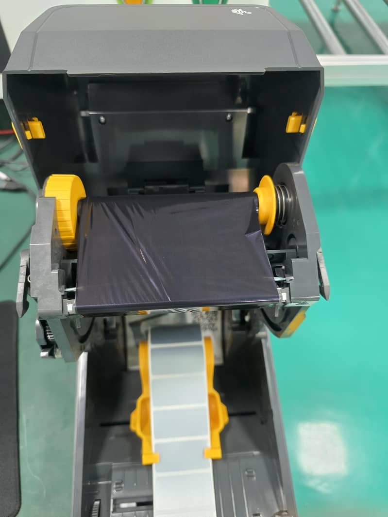 ZEBRA ZD220 Barcode Printer 3