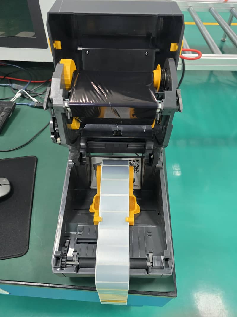 ZEBRA ZD220 Barcode Printer 5