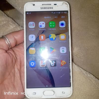 samsung j7 mobile for sale price 9000